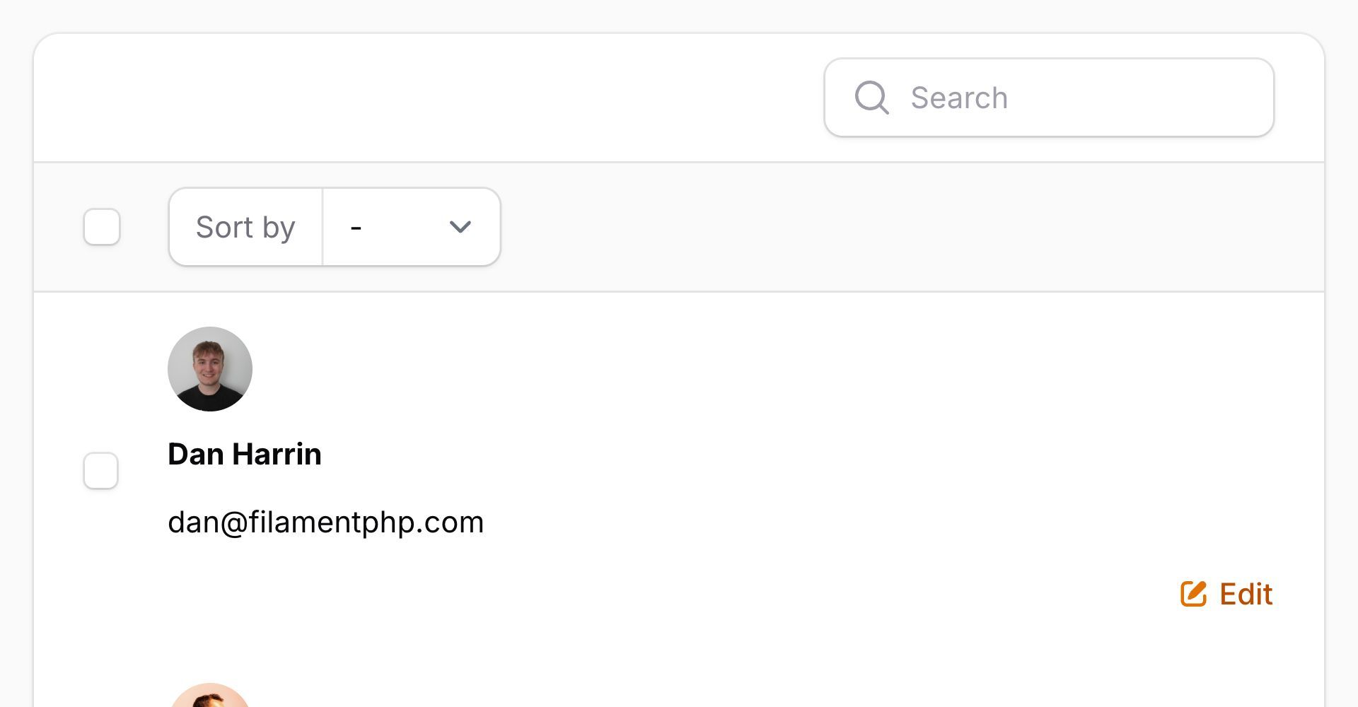 Table with a stacked layout on mobile